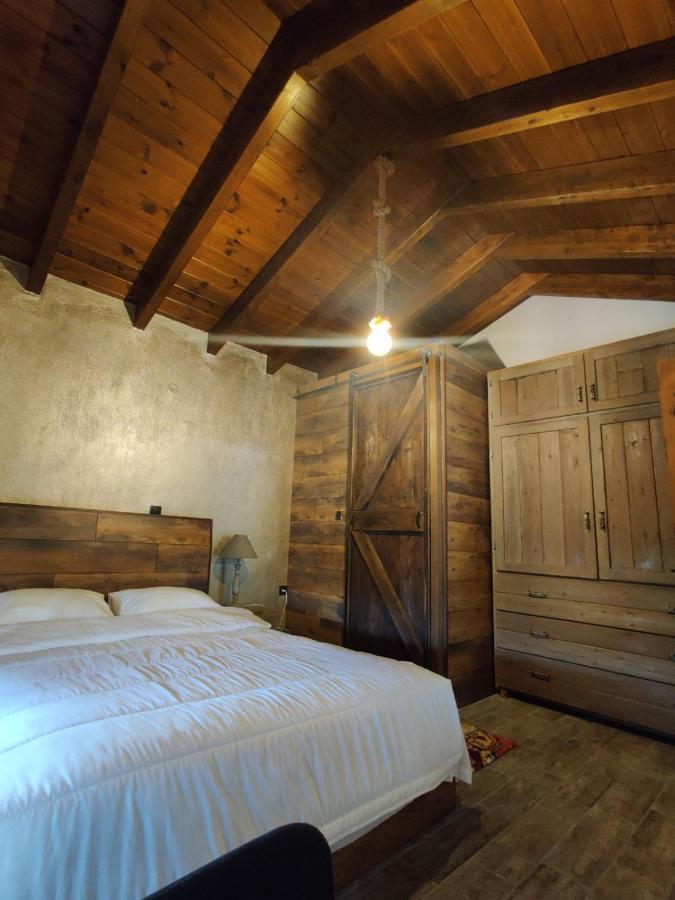 Vintage Lux Homes Неа-Врасна Экстерьер фото