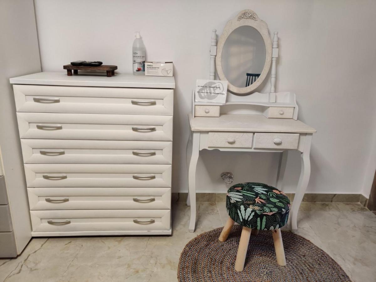 Vintage Lux Homes Неа-Врасна Экстерьер фото