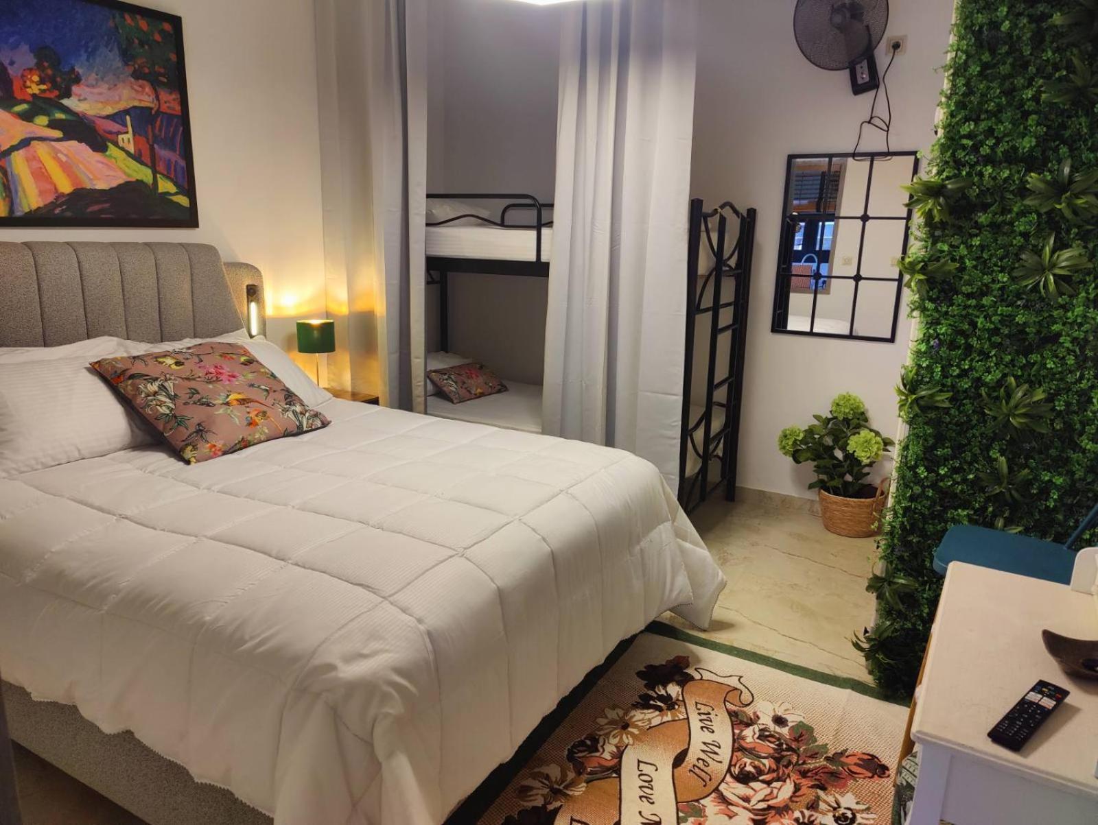 Vintage Lux Homes Неа-Врасна Экстерьер фото